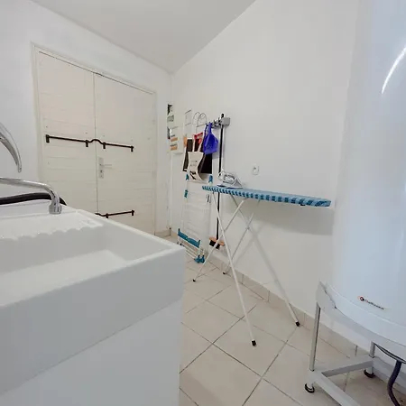 شقة Boheme With Seaview & Private Garden, Antheor Saint-Raphaël