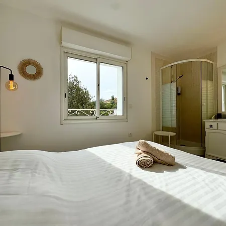 Boheme With Seaview & Private Garden, Antheor